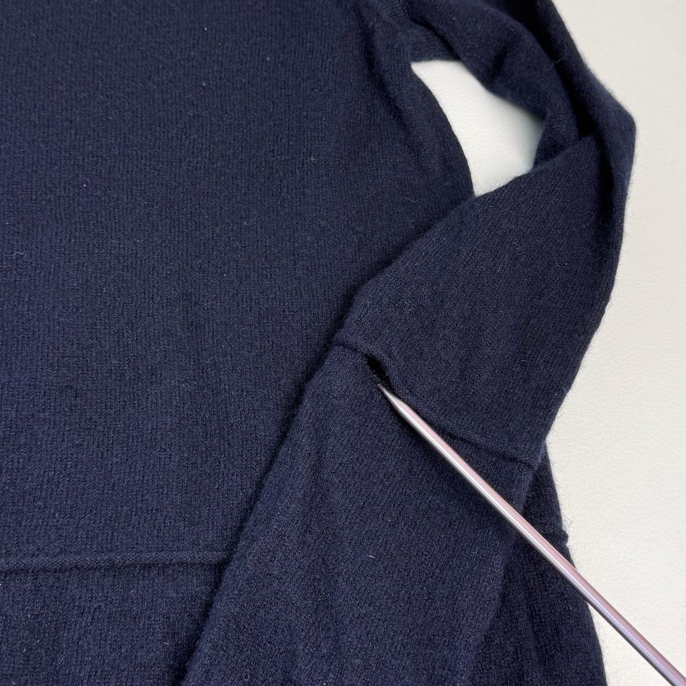 Vince Cashmere Cowl Neck Sweater Womens XXS Navy‎ Blue Minimalist Quiet Luxury - Picture 4 of 6